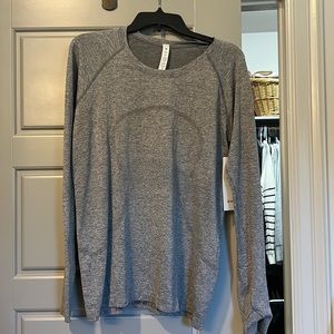 Lululemon swiftly tech long sleeve 2.0 (size 12)